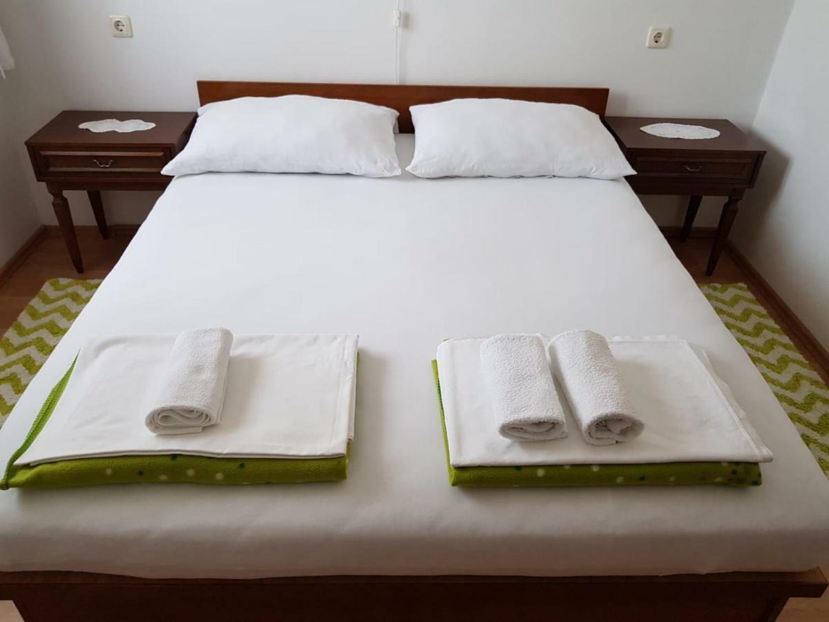 سينج Apartments Josica المظهر الخارجي الصورة